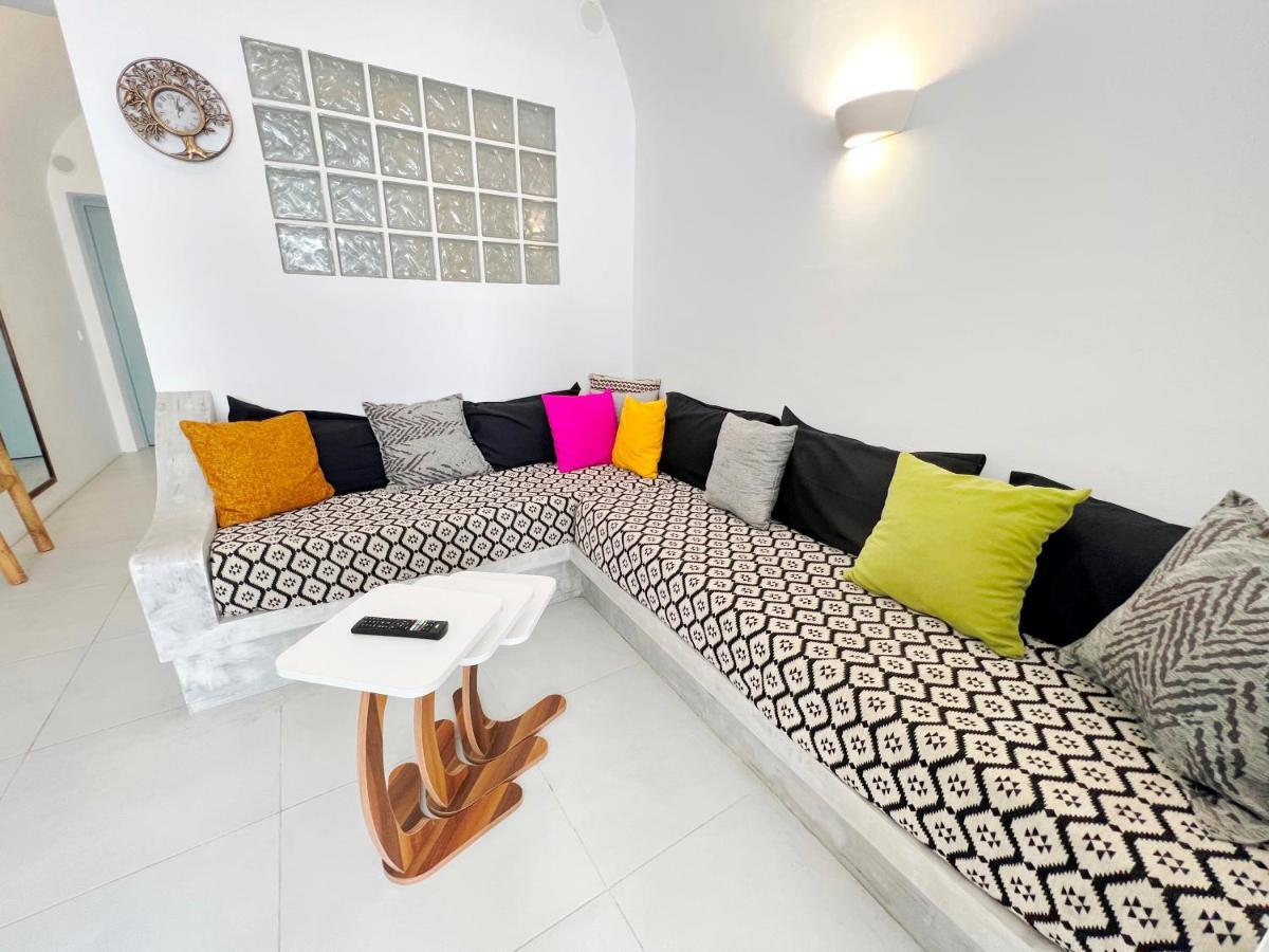 Poli Cave House Santorini Villa Fira  Exterior photo